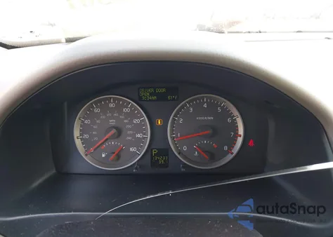 2006 Volvo S40 T5 z USA, uszkodzony, nr VIN YV1MS682262183879